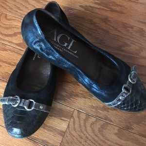 AGL black flats